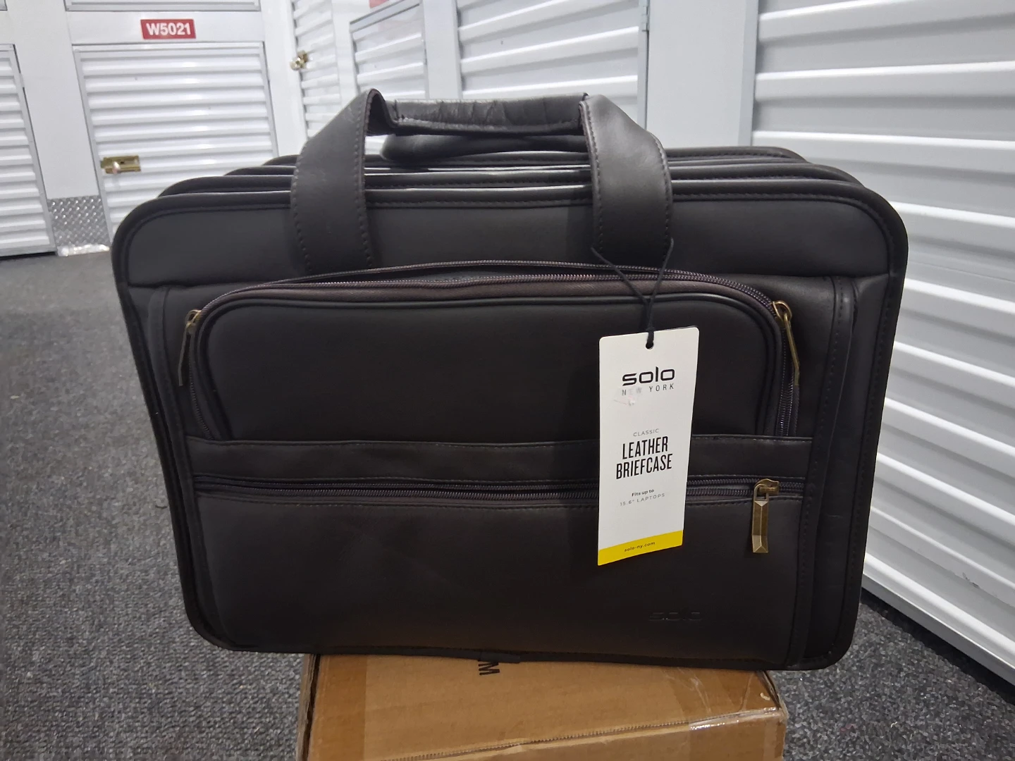 SOLO New York Leather Briefcase - photo 3