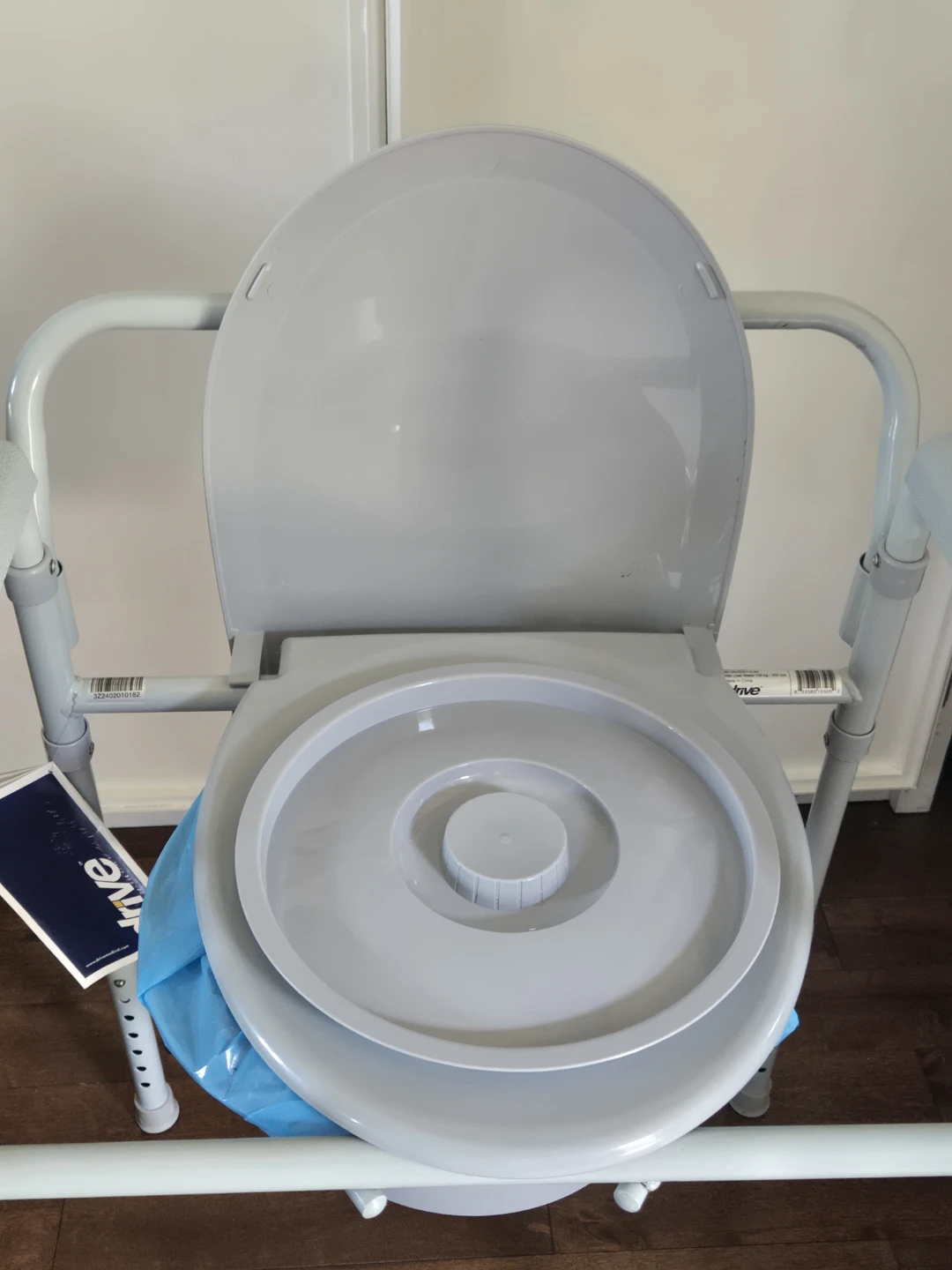 Drive Folding Commode - photo 2
