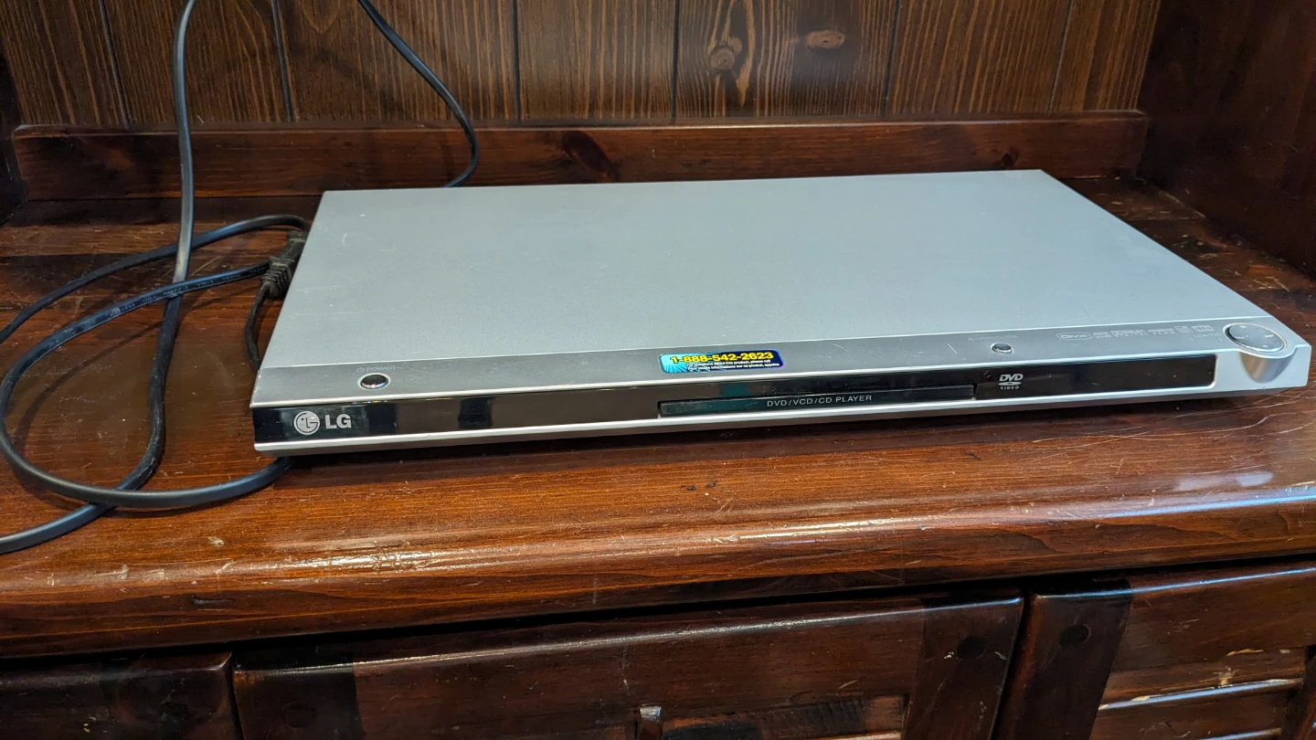 LG DVD Player - Model LDA-730