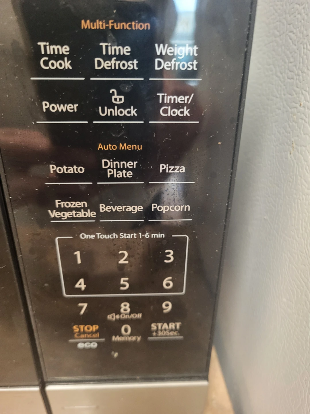 Toshiba Microwave Oven - photo 2