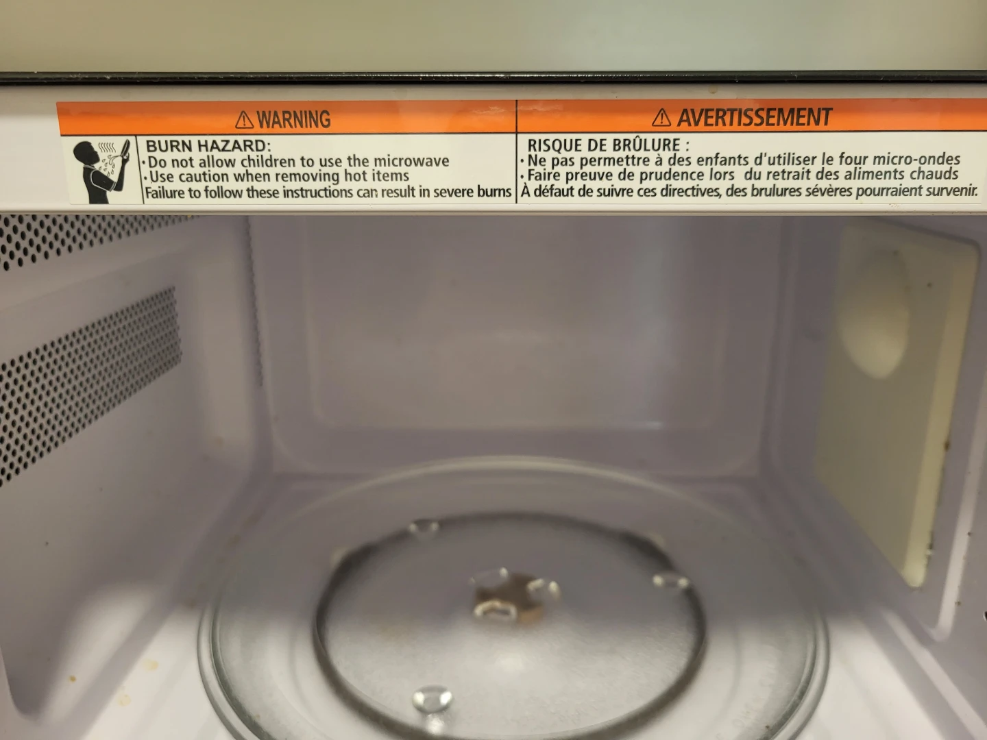 Toshiba Microwave Oven - photo 5
