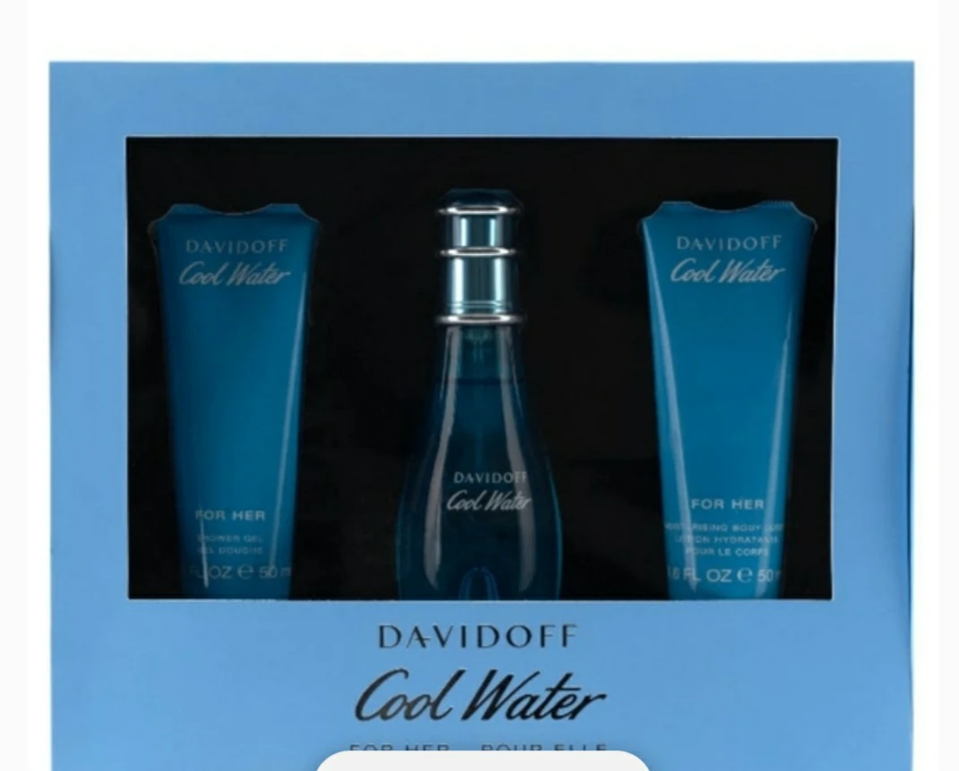 Brand new Davidoff Cool Water For Her Gift Set