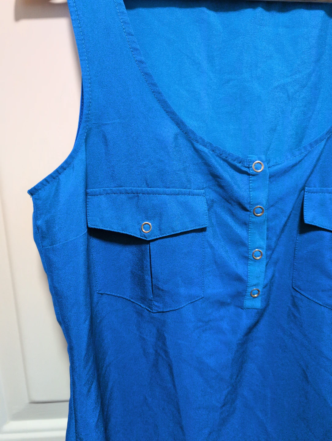 Le Château Blue Sleeveless Tank Top - Medium - photo 2