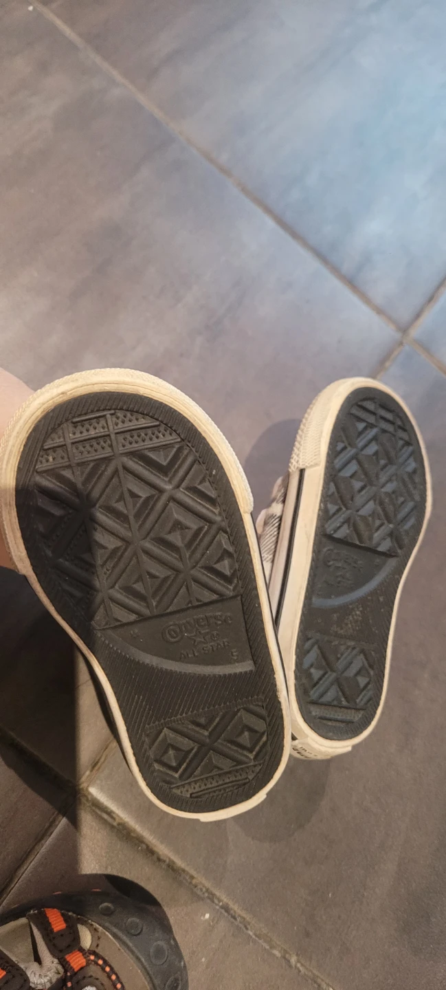 Size 5 kids shoes bundle $20 - photo 2