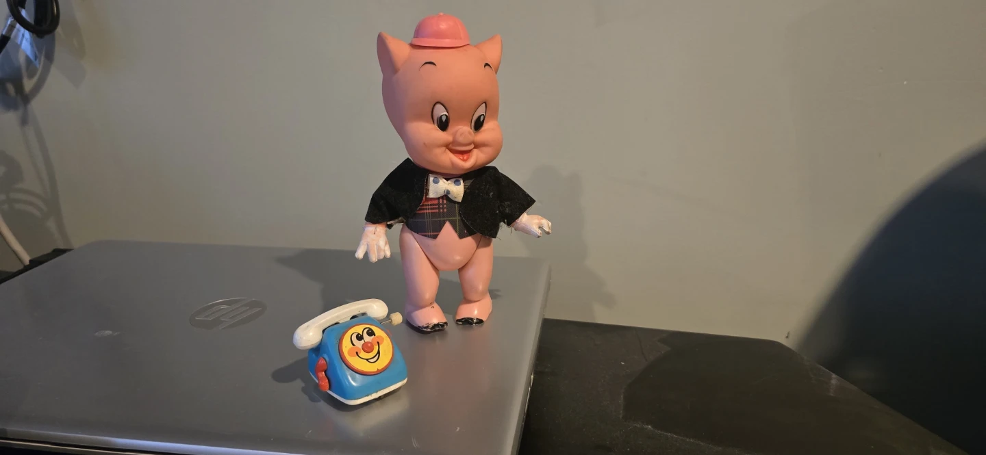 Vintage Porky Pig Doll with Toy Telephone - photo 3