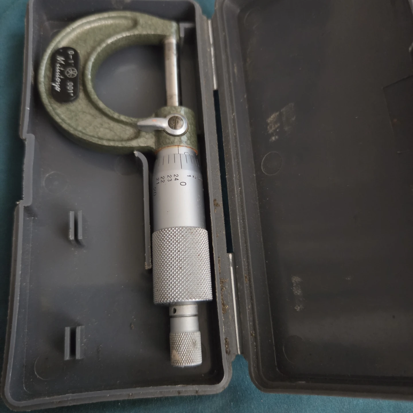 Mitutoyo 0-1" Micrometer 0.001" Graduation