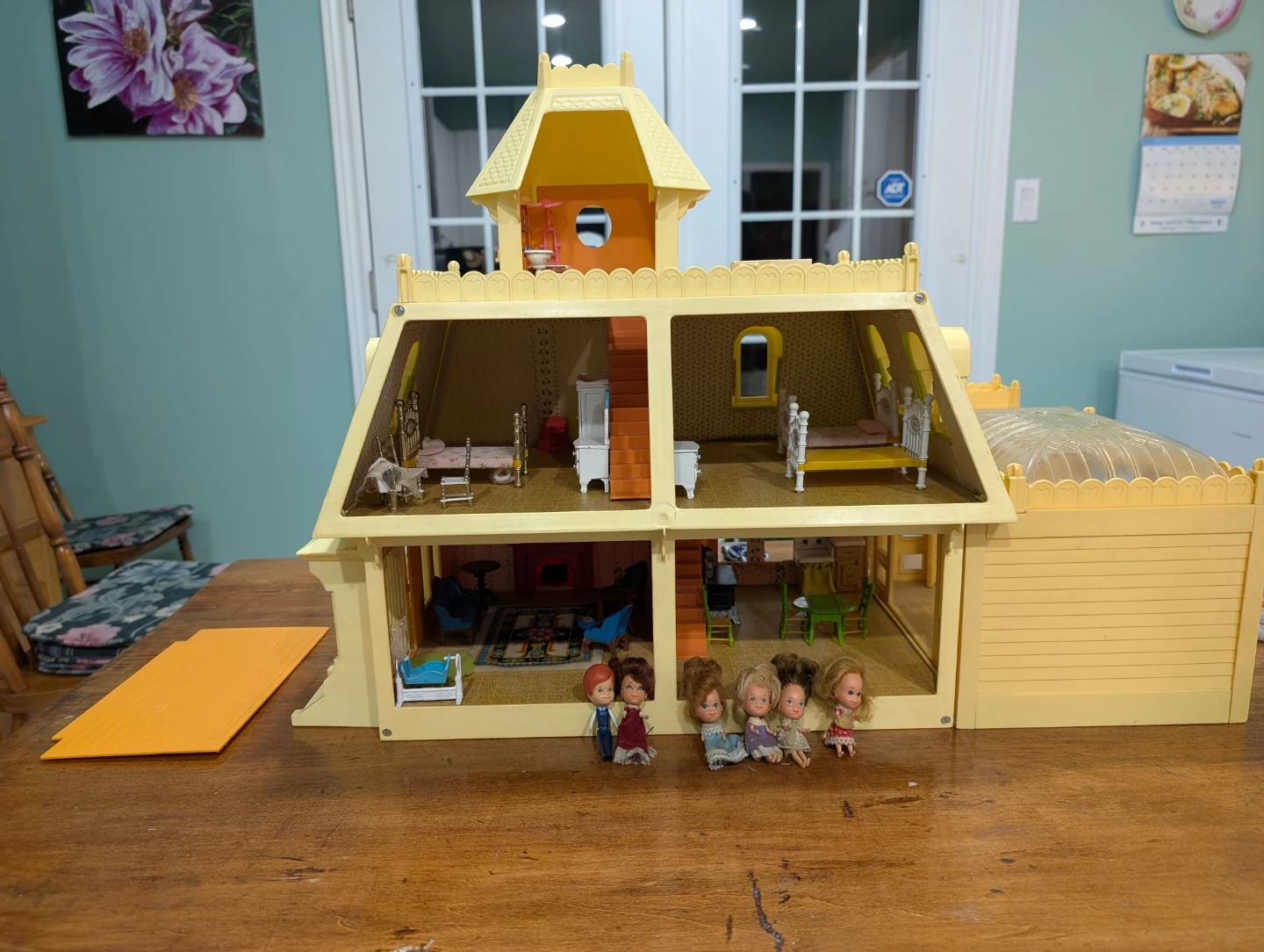 Vintage Littles Dollhouse