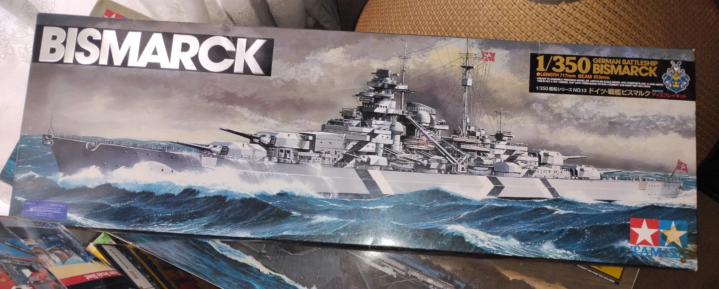 Tamiya 1/350 German Battleship Bismarck Model Kit