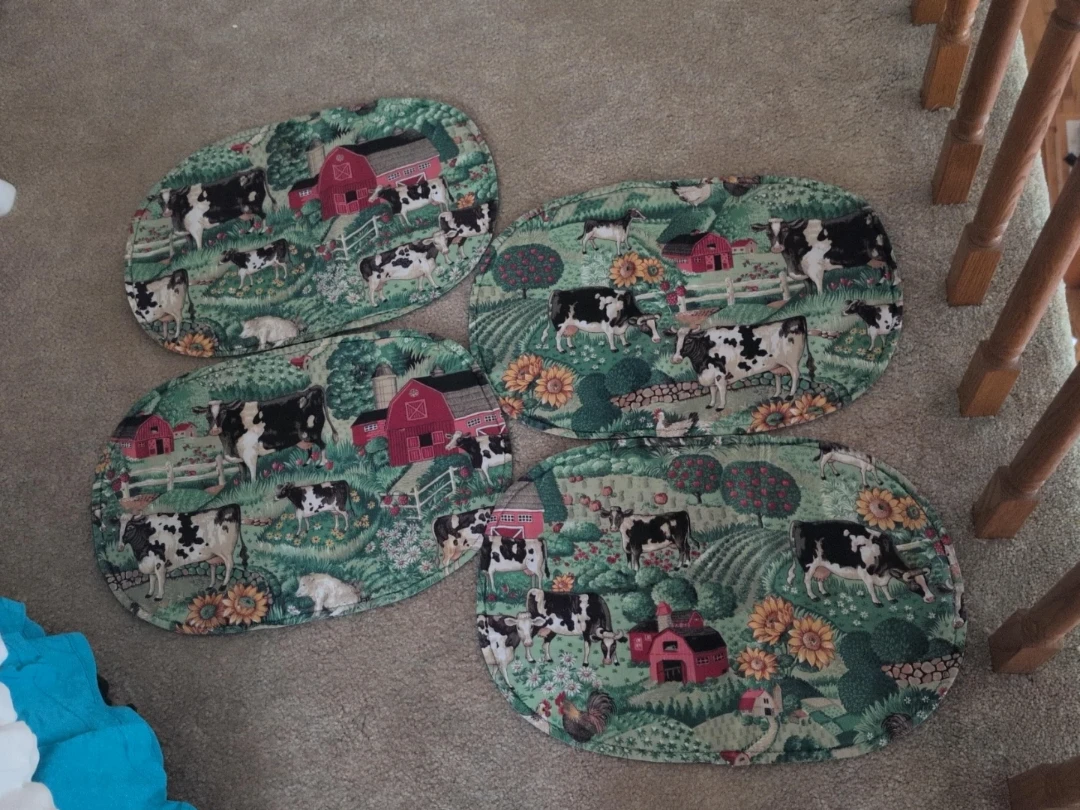 Set of 4 Farm Scene Placemats