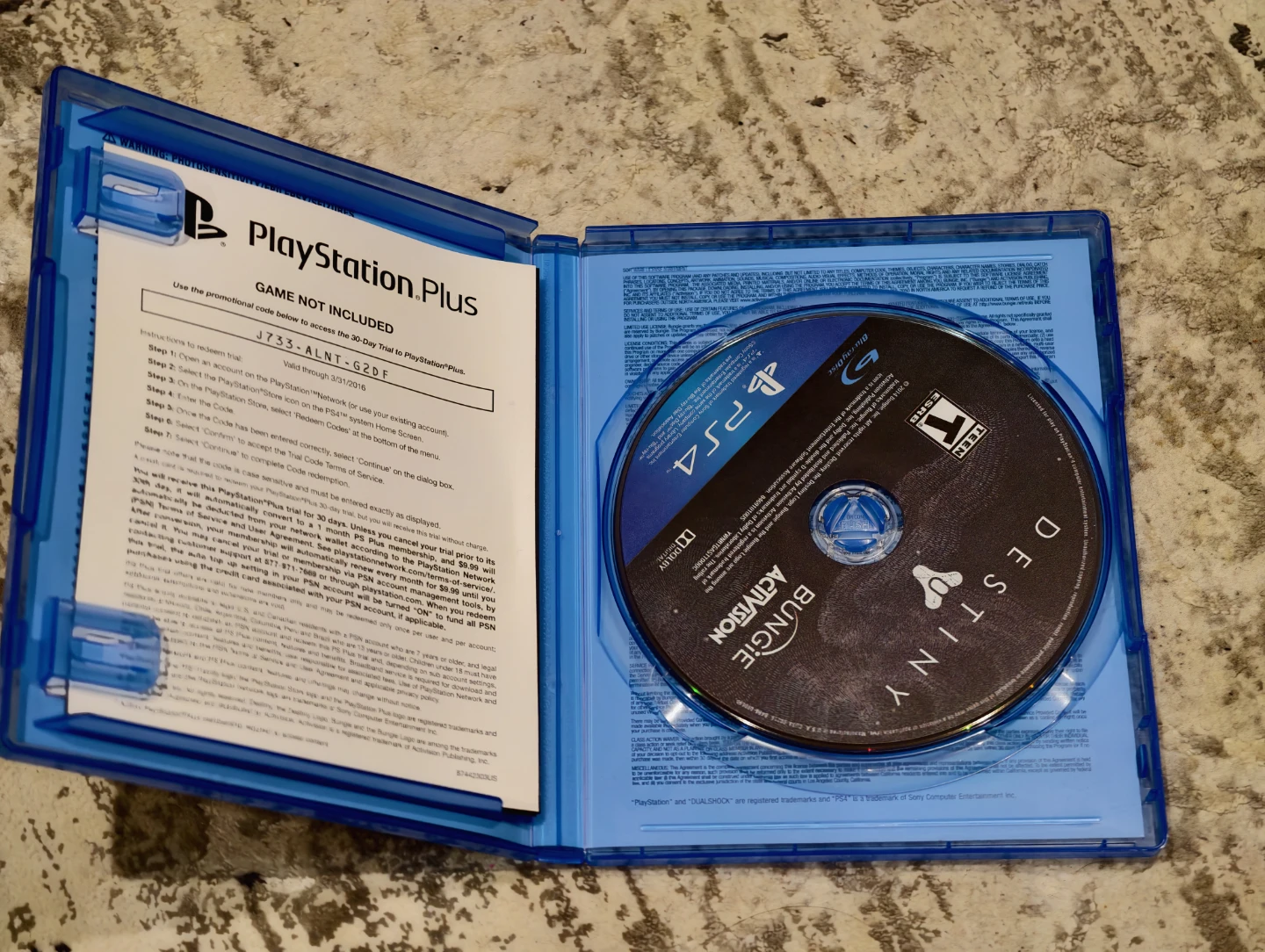 Destiny: The Taken King Legendary Edition PS4 - photo 2