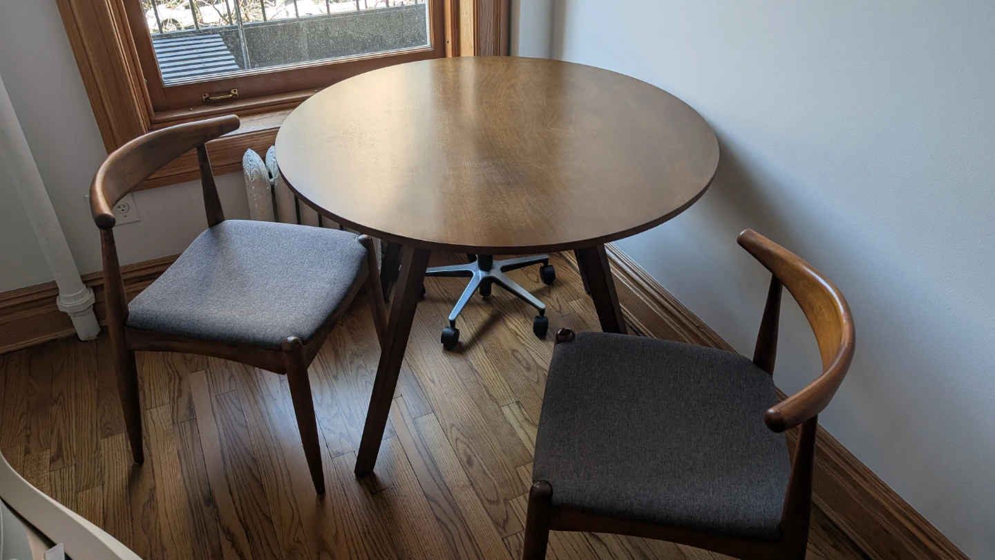 Round Wood Dining Table (no chairs)