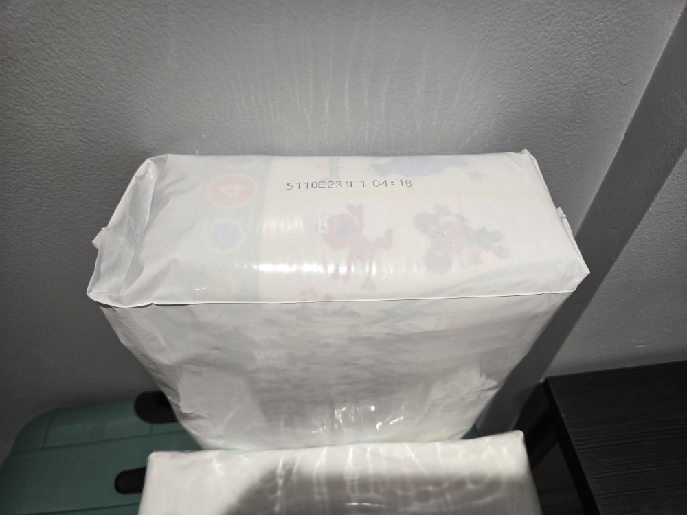 Pampers Baby dry diapers_size 4_Whole 2 Pack sealed_ - photo 3