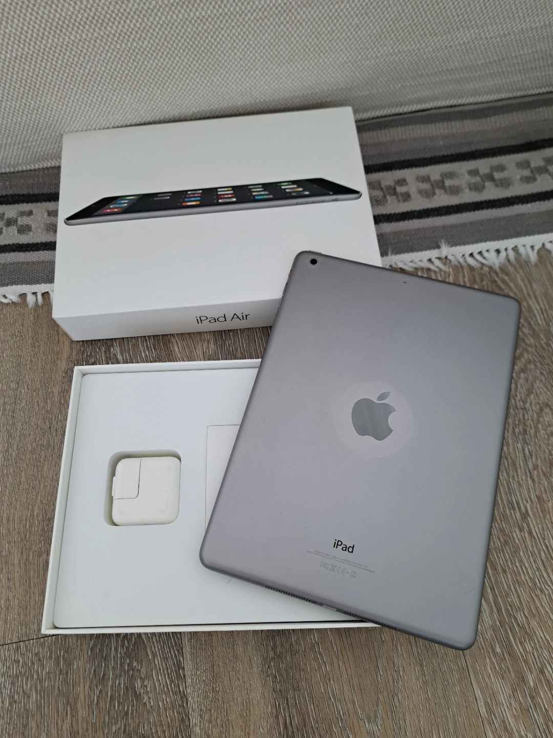 Apple iPad Air Silver 32GB Wi-Fi.  iPad Air de 1ª generación - photo 5