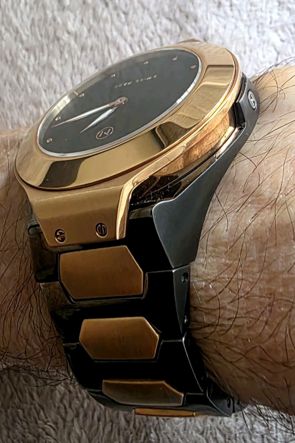 New Swiss Made Nove unique quartz watch. - photo 3