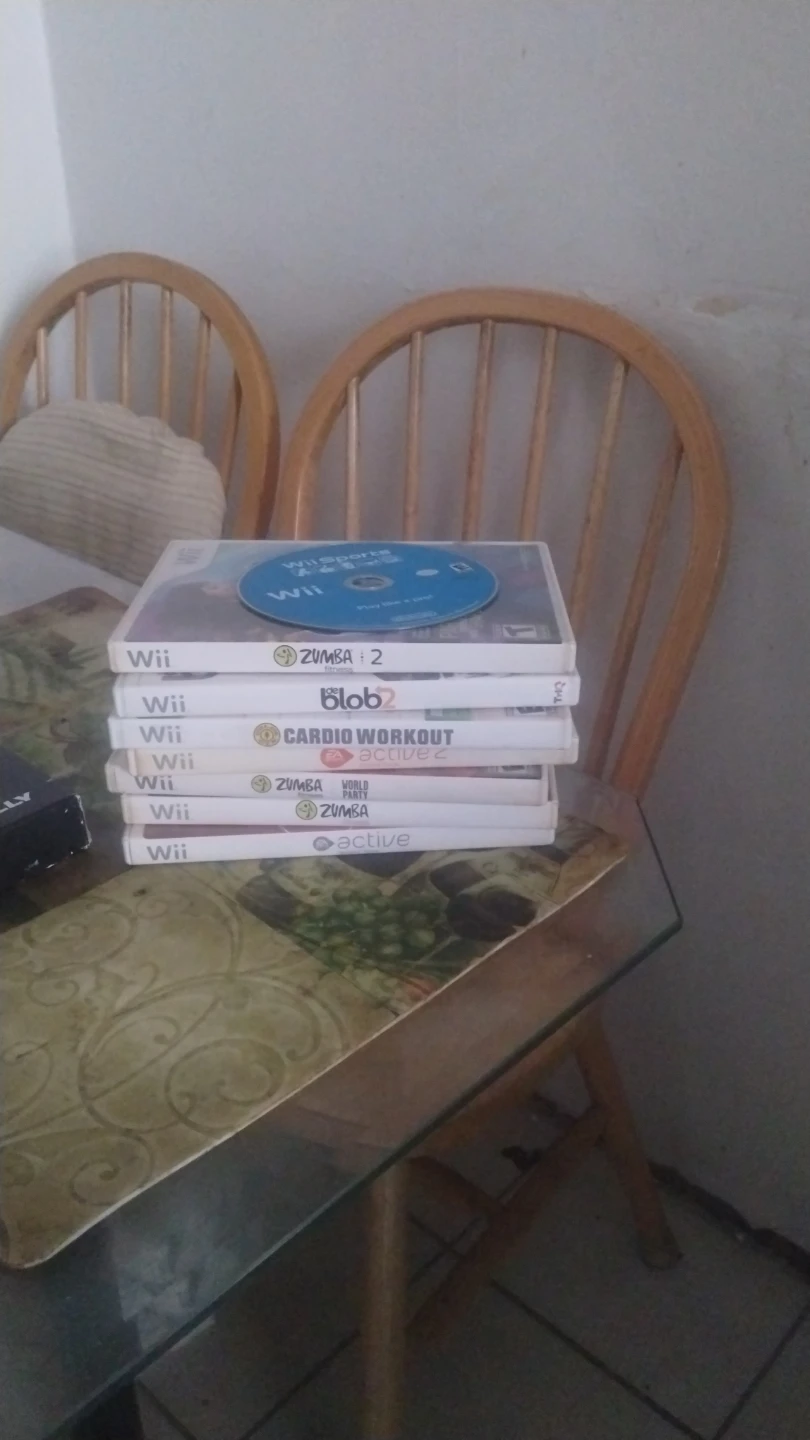 Nintendo Wii Game Bundle: