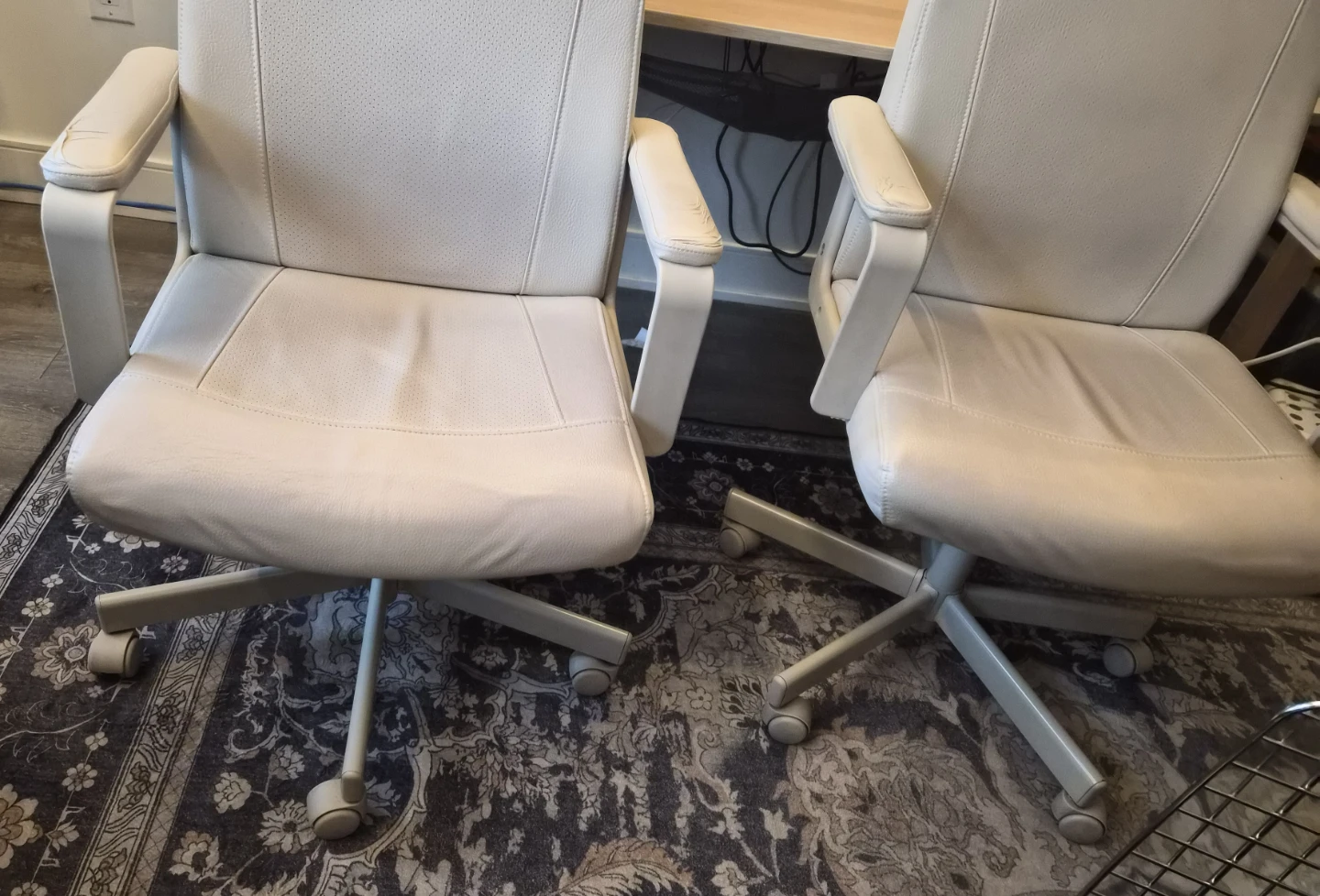 Office chairs - photo 2