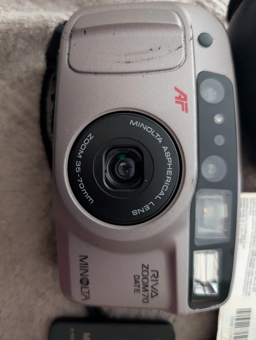 Minolta Riva Zoom 70 Date 35mm Film Camera - photo 2