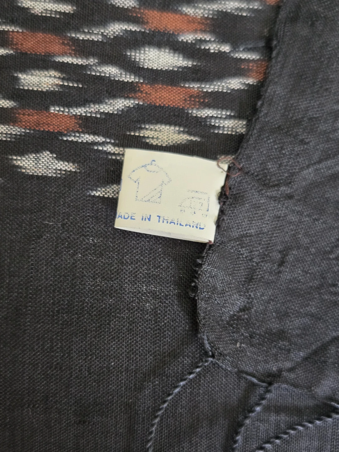 Silk Table Runner - Made in Thailand - photo 3