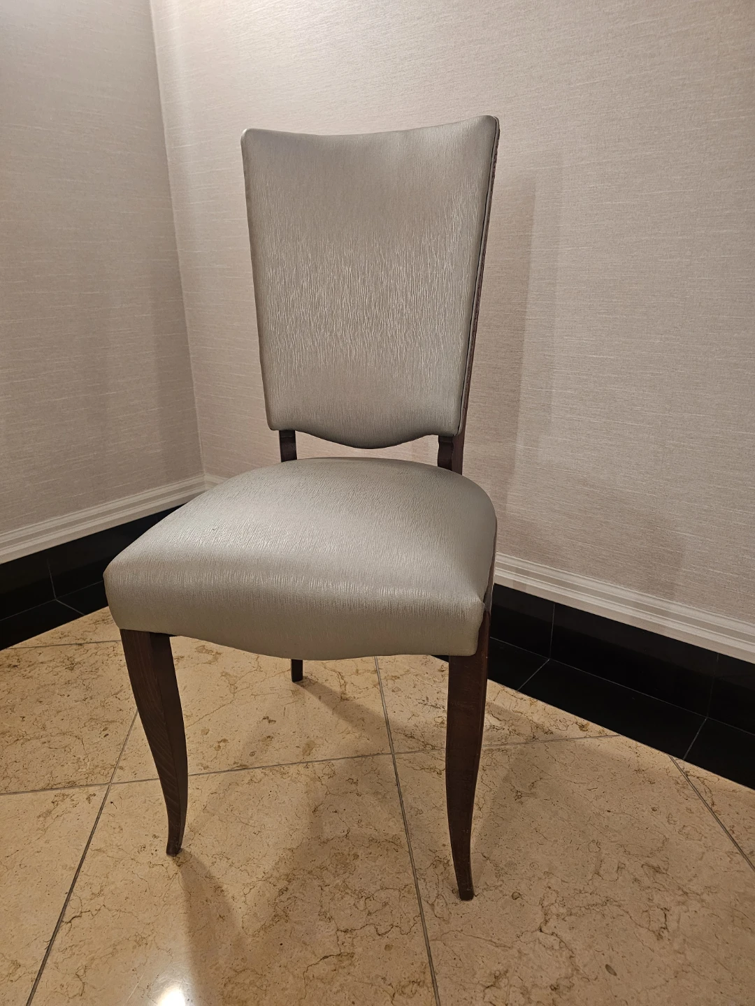 Dining chair with decorative metal ring  back accents. - photo 2