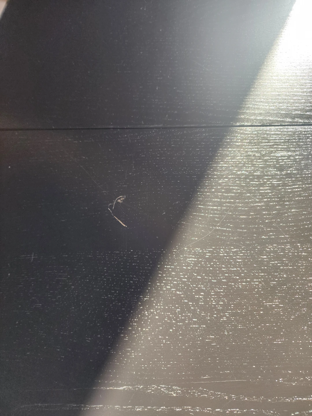 Black Round Dining Table - photo 3
