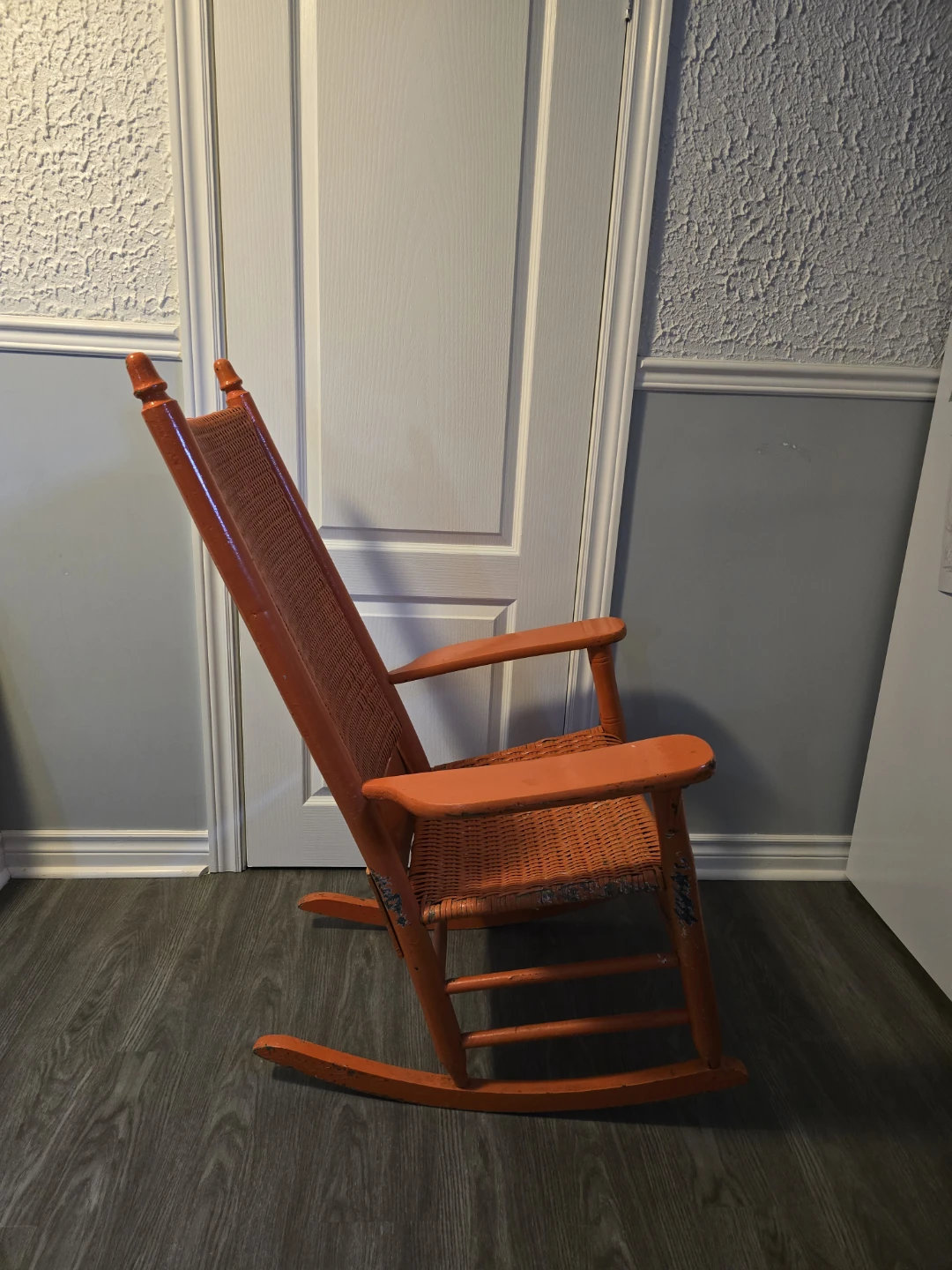 Orange Wicker Rocking Chair - photo 2