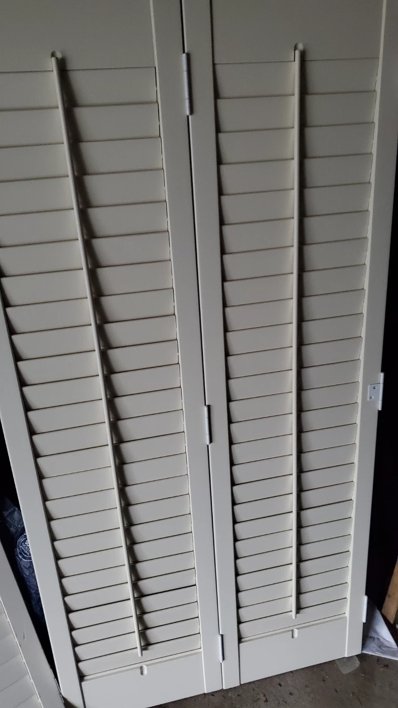 Pair of Bi-Fold Louvered Doors - photo 4