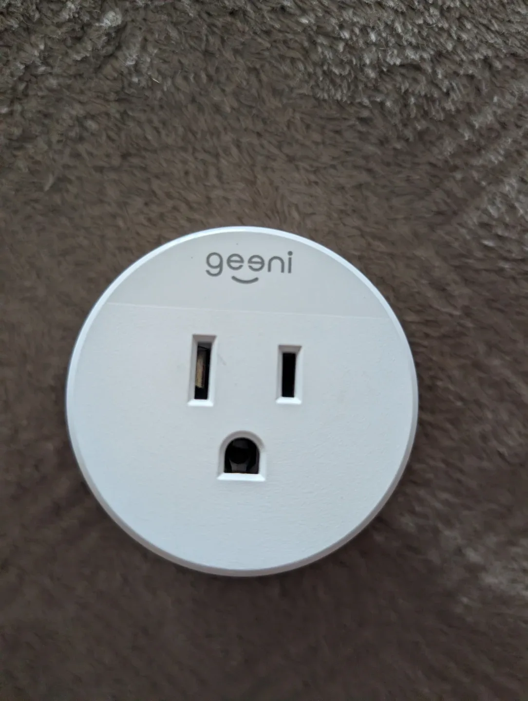 Geeni Spot Smart Wi-Fi Plug - photo 4