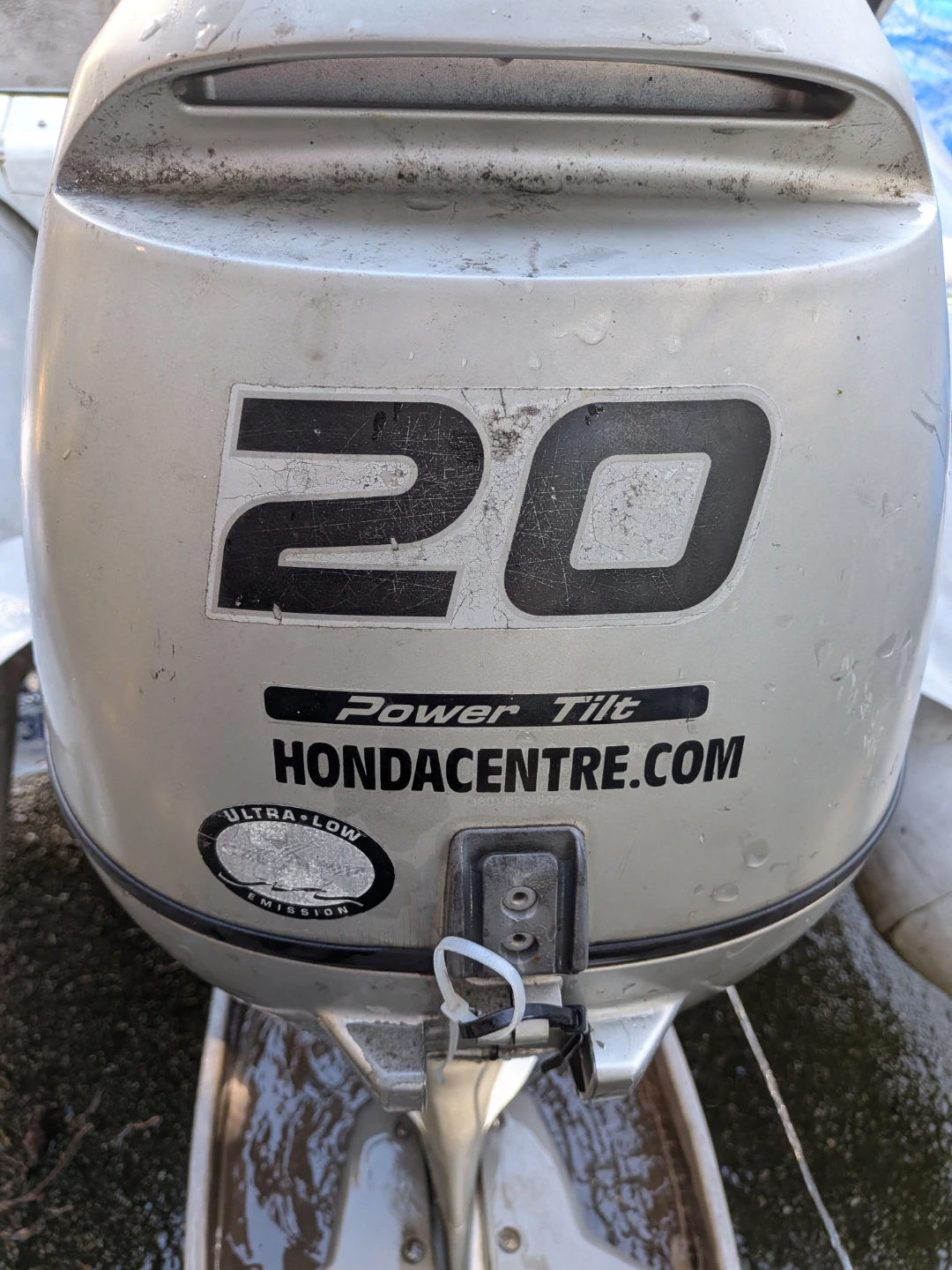 Honda 20 HP Outboard Motor - photo 4