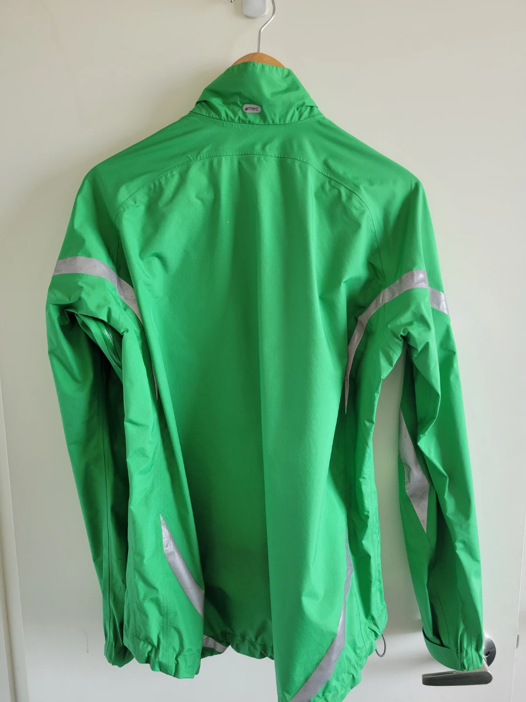 MEC bike jacket - photo 2