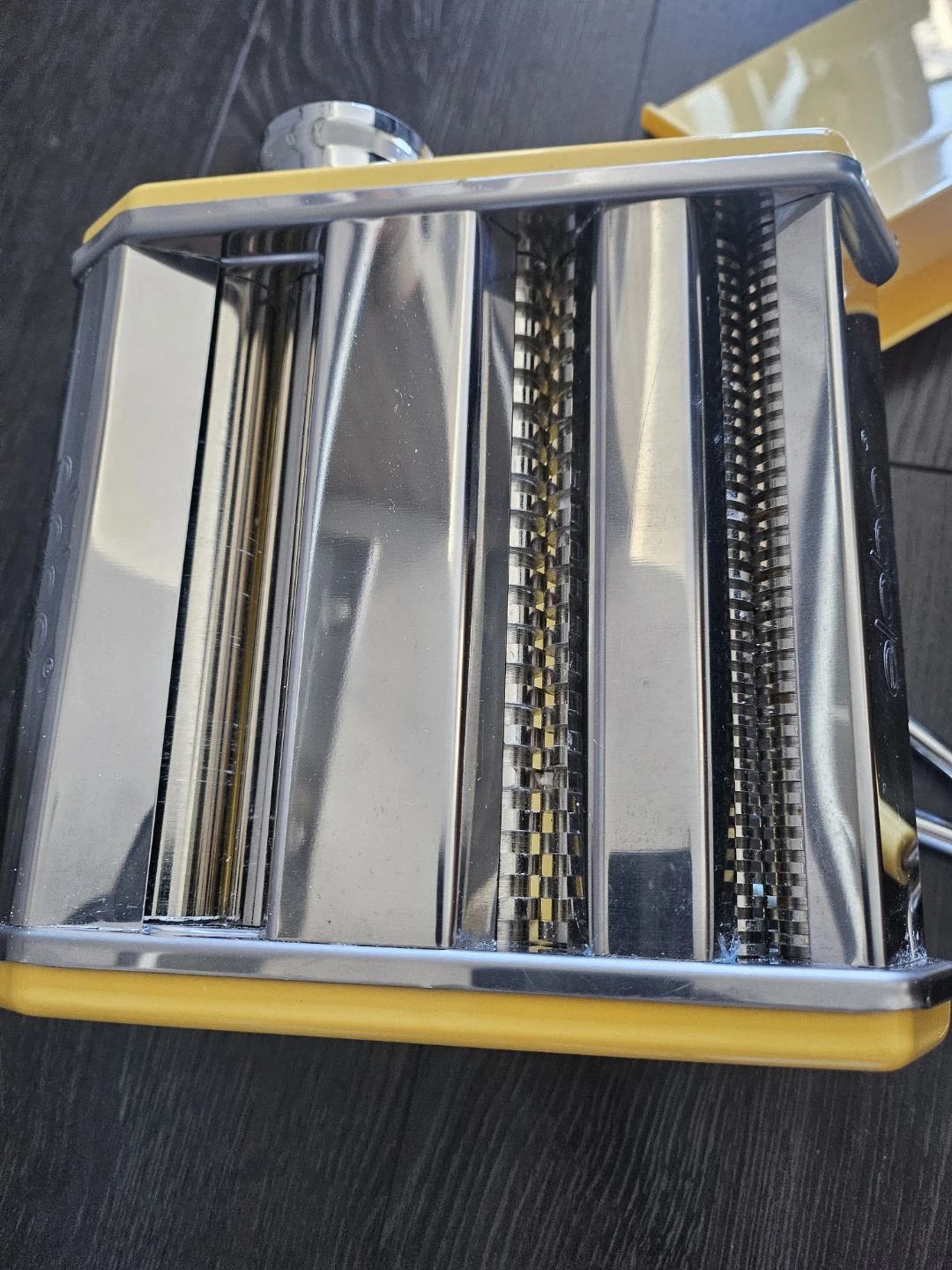 Pasta Maker Machine Yellow - photo 2