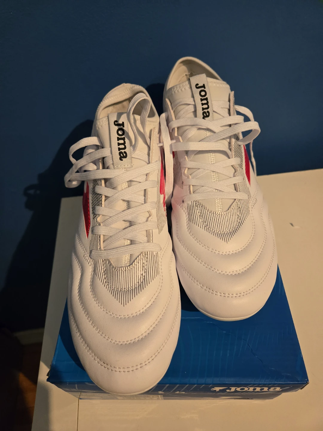 Joma Men's Size 11.5 Football Cleats - photo 2