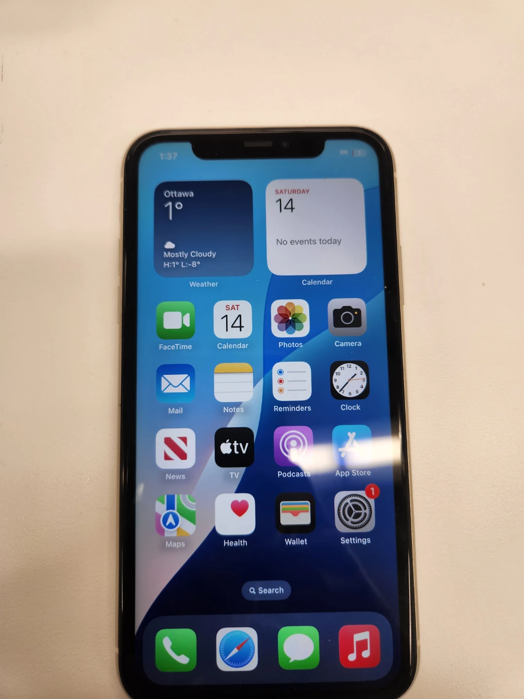 Iphone 11 - Used, Unlocked, Good Shape - photo 2