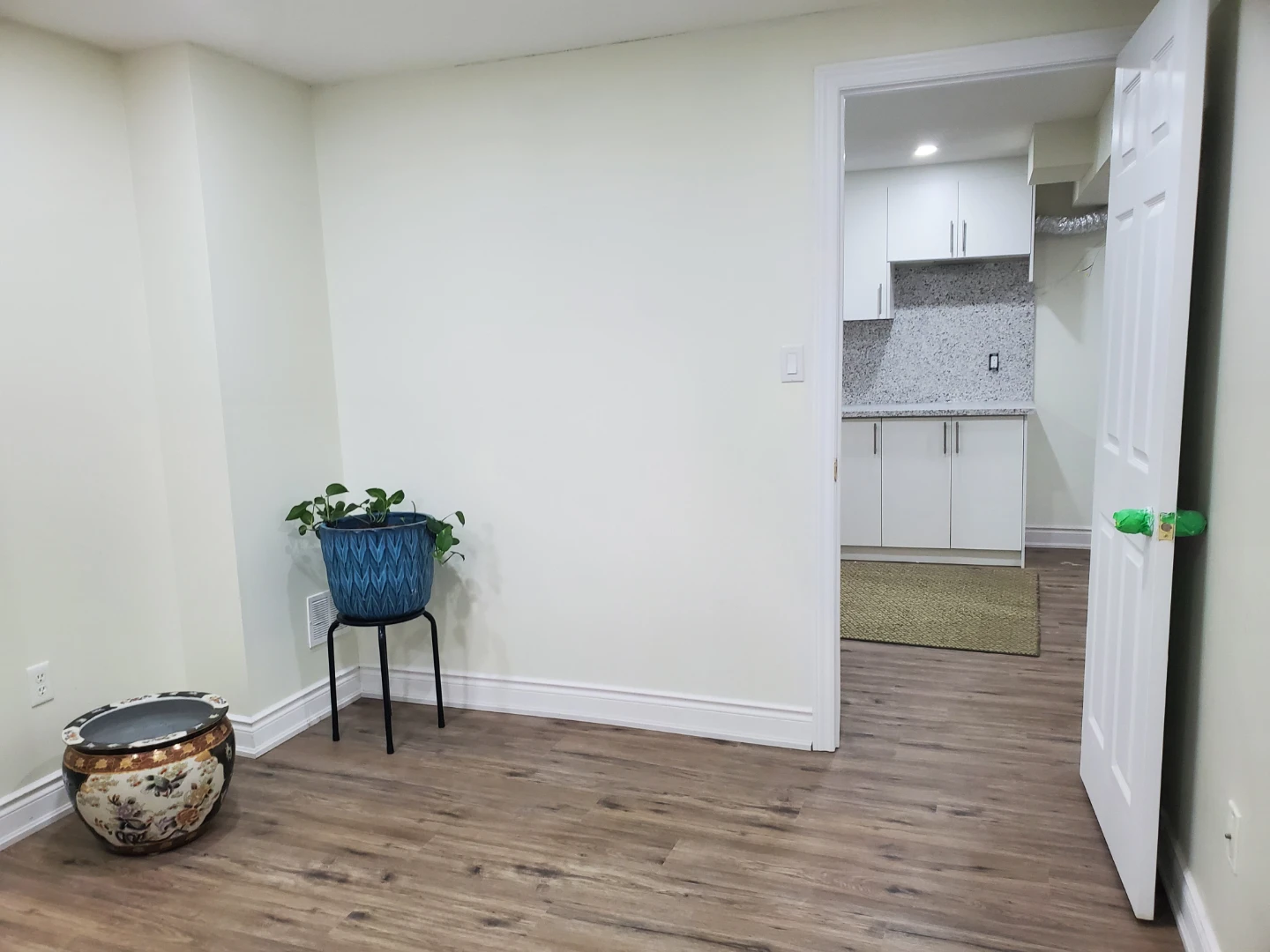 Basement for Rent - photo 5