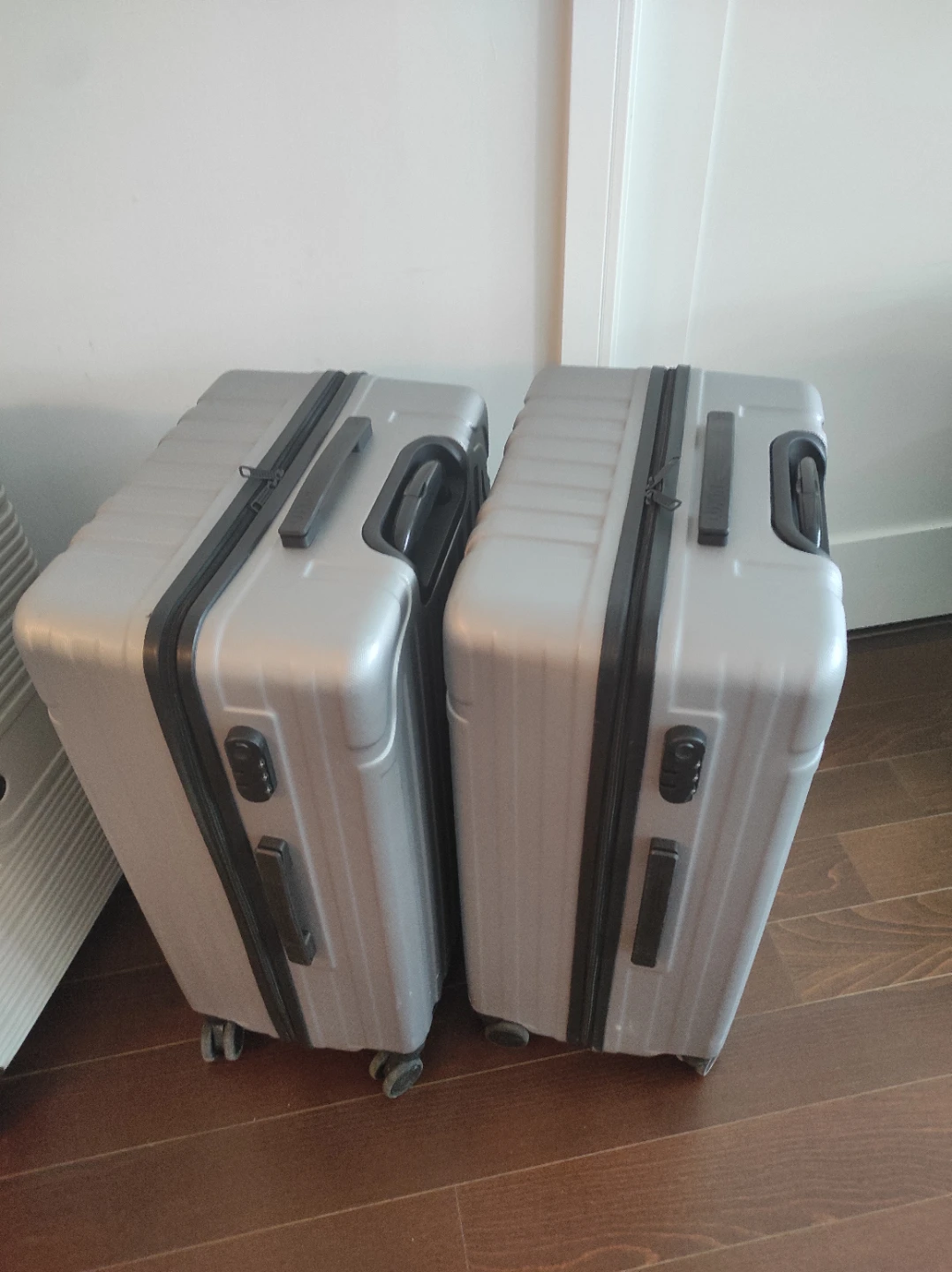 LUXIN Luggage Set - Silver and Grey - photo 4