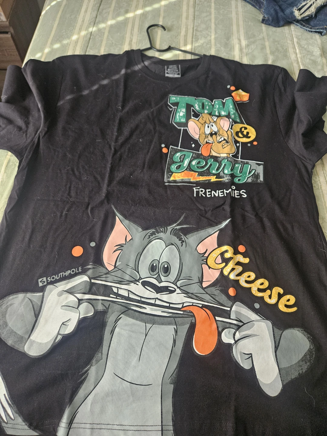 Southpole Tom & Jerry "Frenemies" Graphic T-Shirt - photo 3