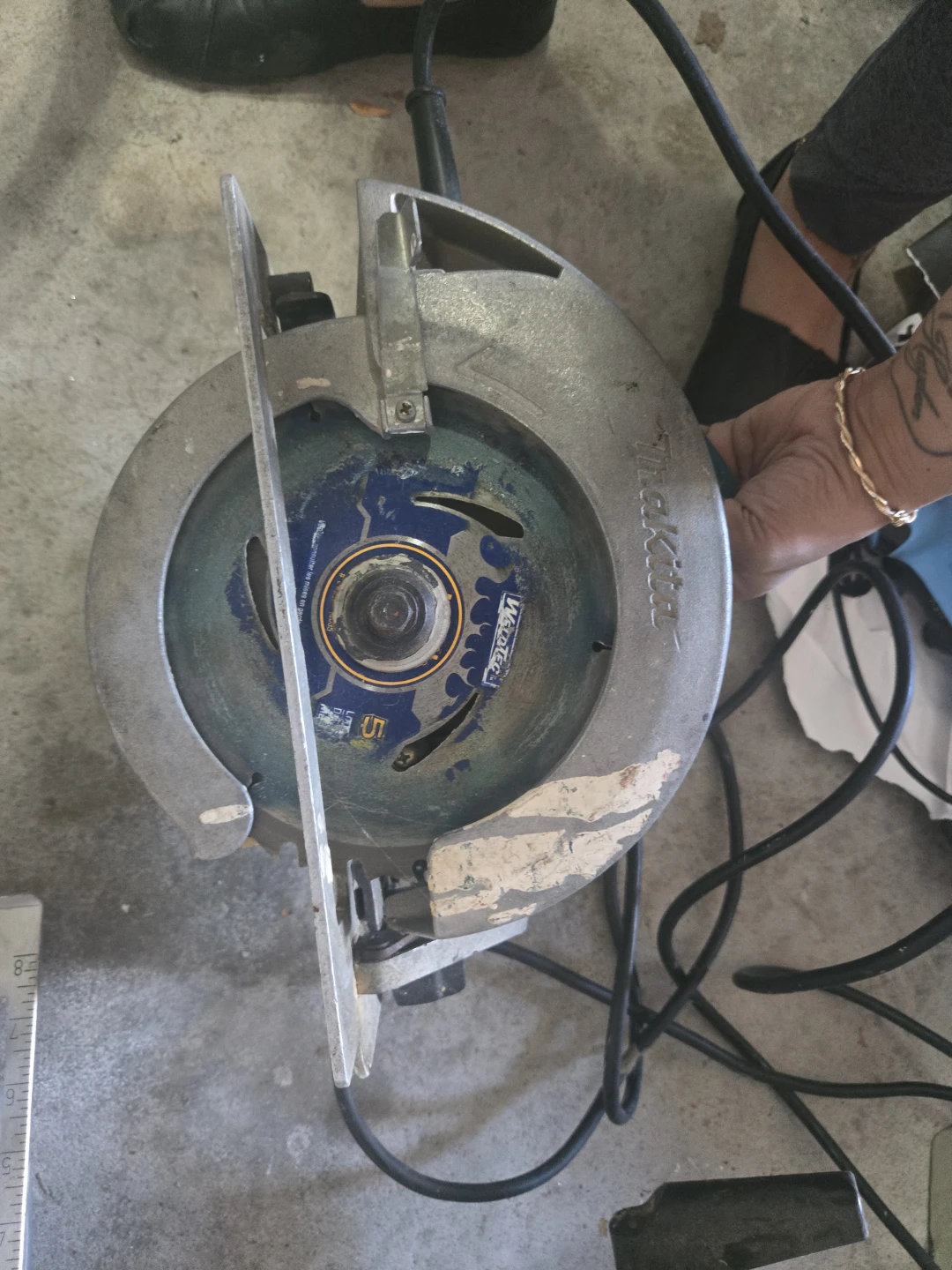 Makita 185mm Circular Saw Model 5007BA - photo 2