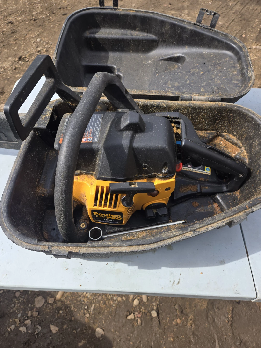 Poulan Pro Chainsaw