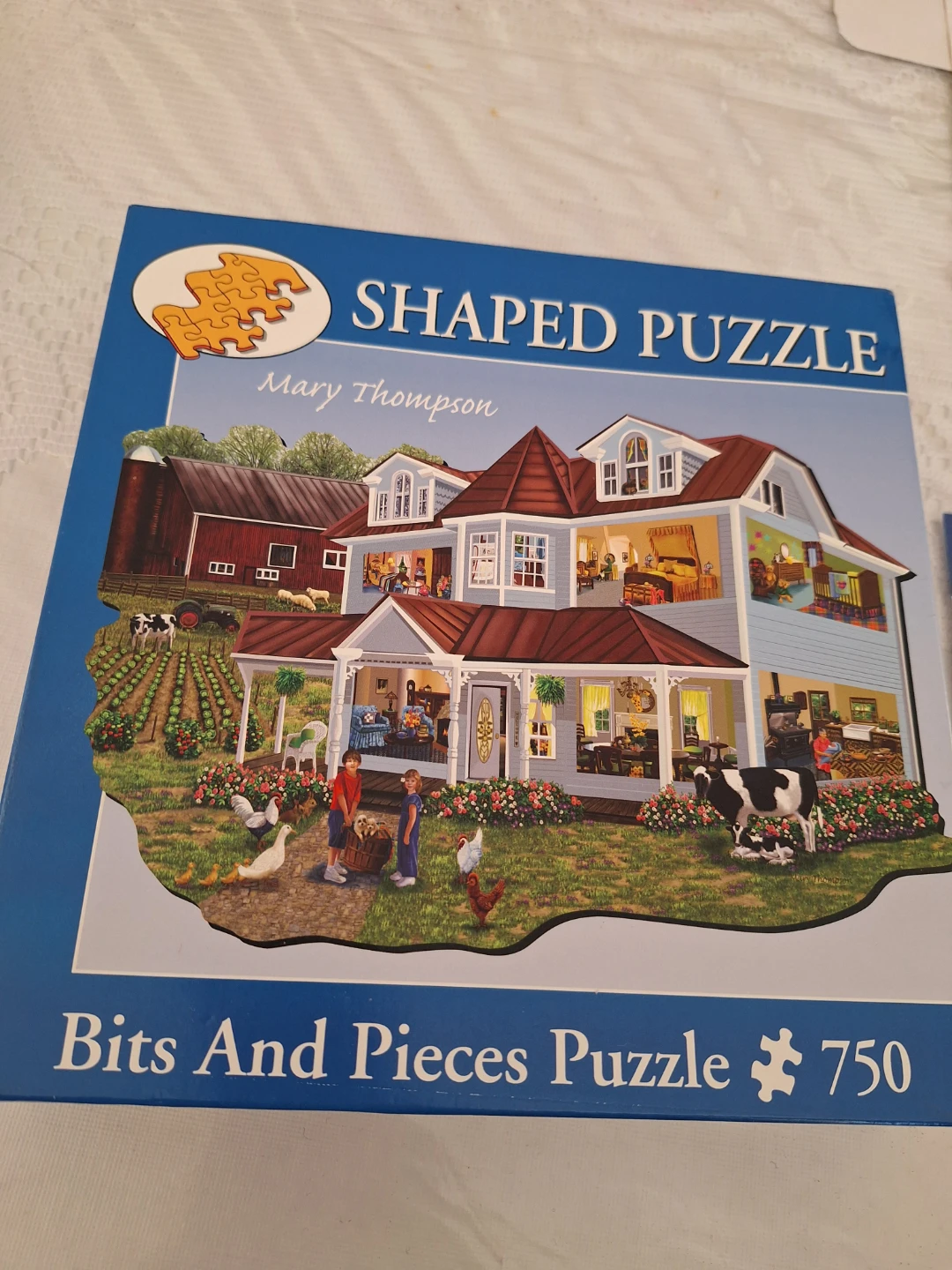 Bits and Pieces Shaped Puzzle - Mary Thompson - 750 Pieces