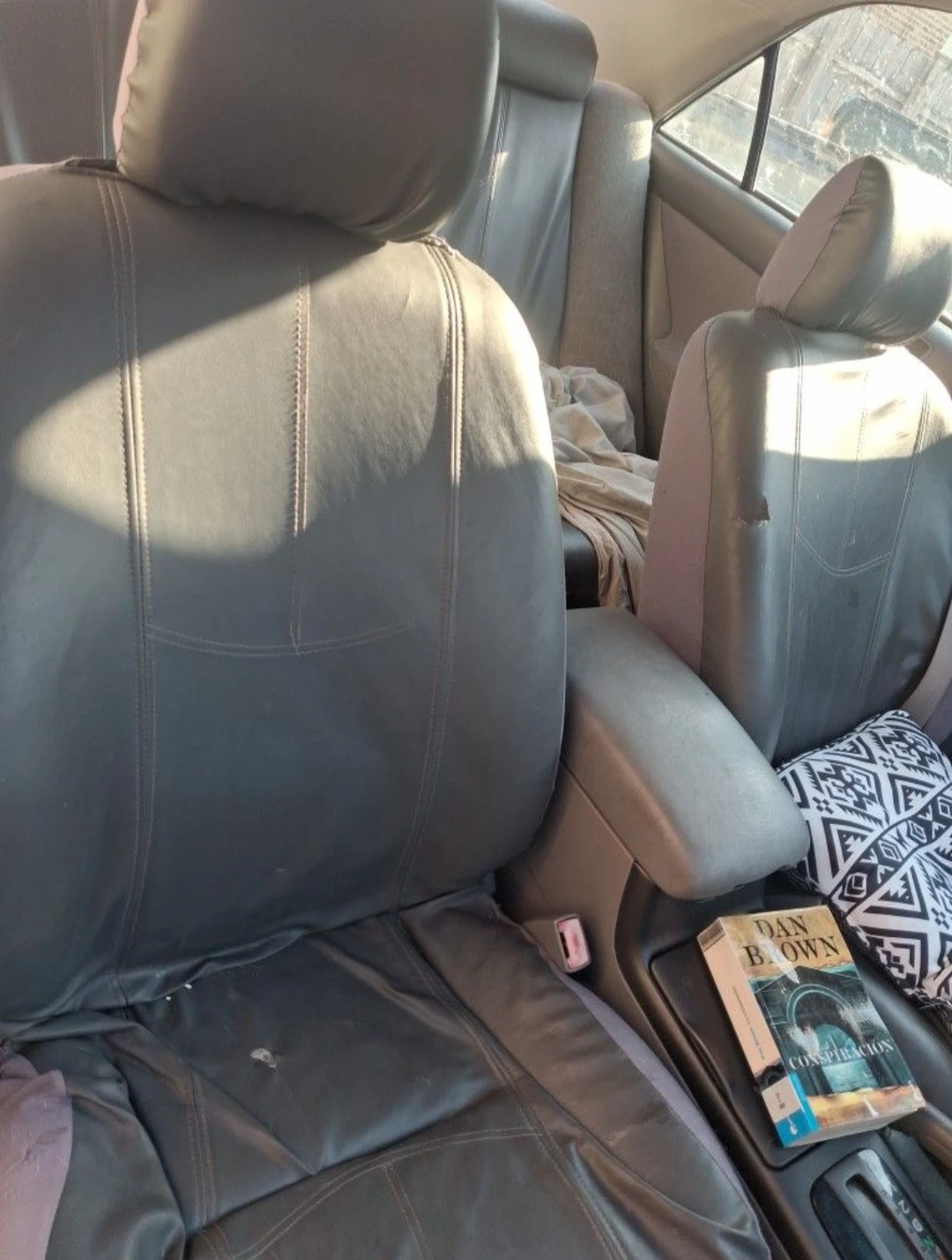 2003 Toyota Camry LE Sedan - photo 4