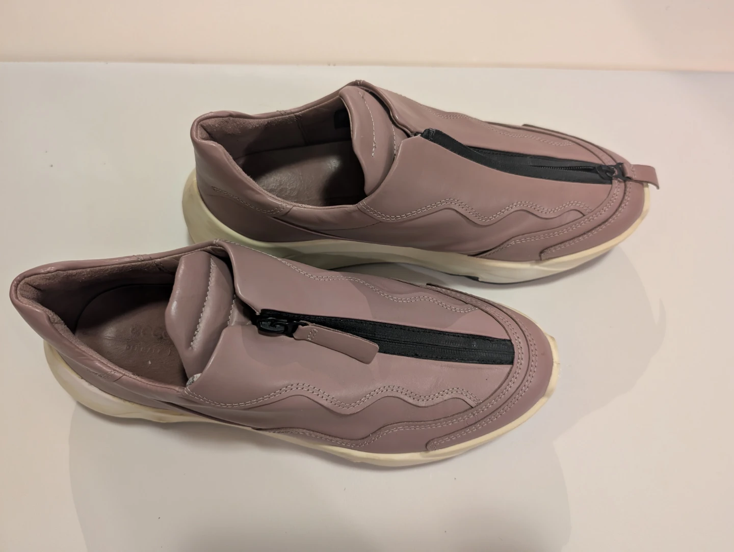 ECCO Women's Leather Zip Sneakers Size EU 40 - photo 2