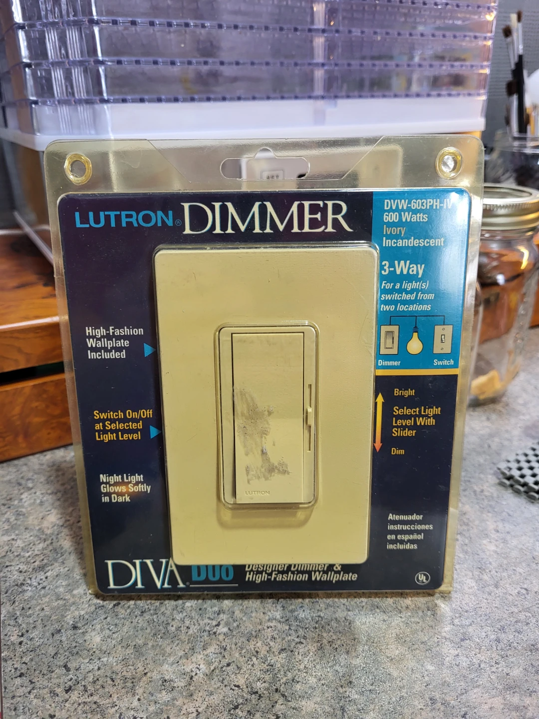 MEW...Lutron Diva Dimmer 600 Watts Ivory 3-Way