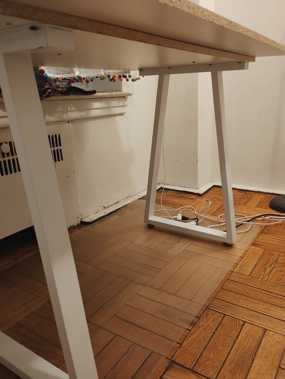 White Table - photo 5