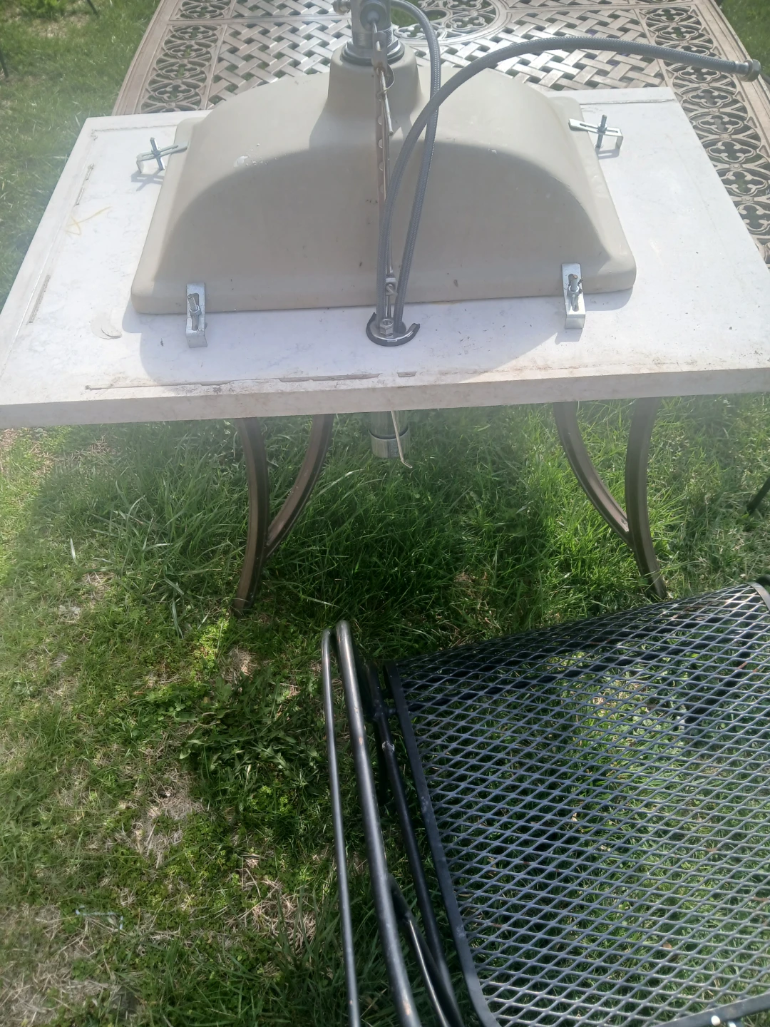 Bathroom Vanity Sink  31.5 x 22.5 - photo 3