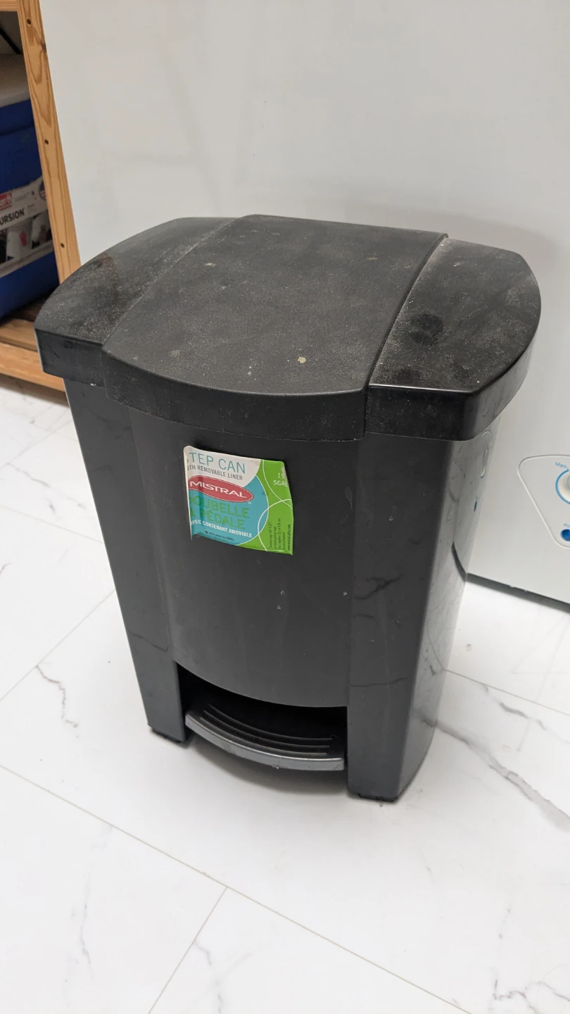 Mistral Black Step Can Trash Bin