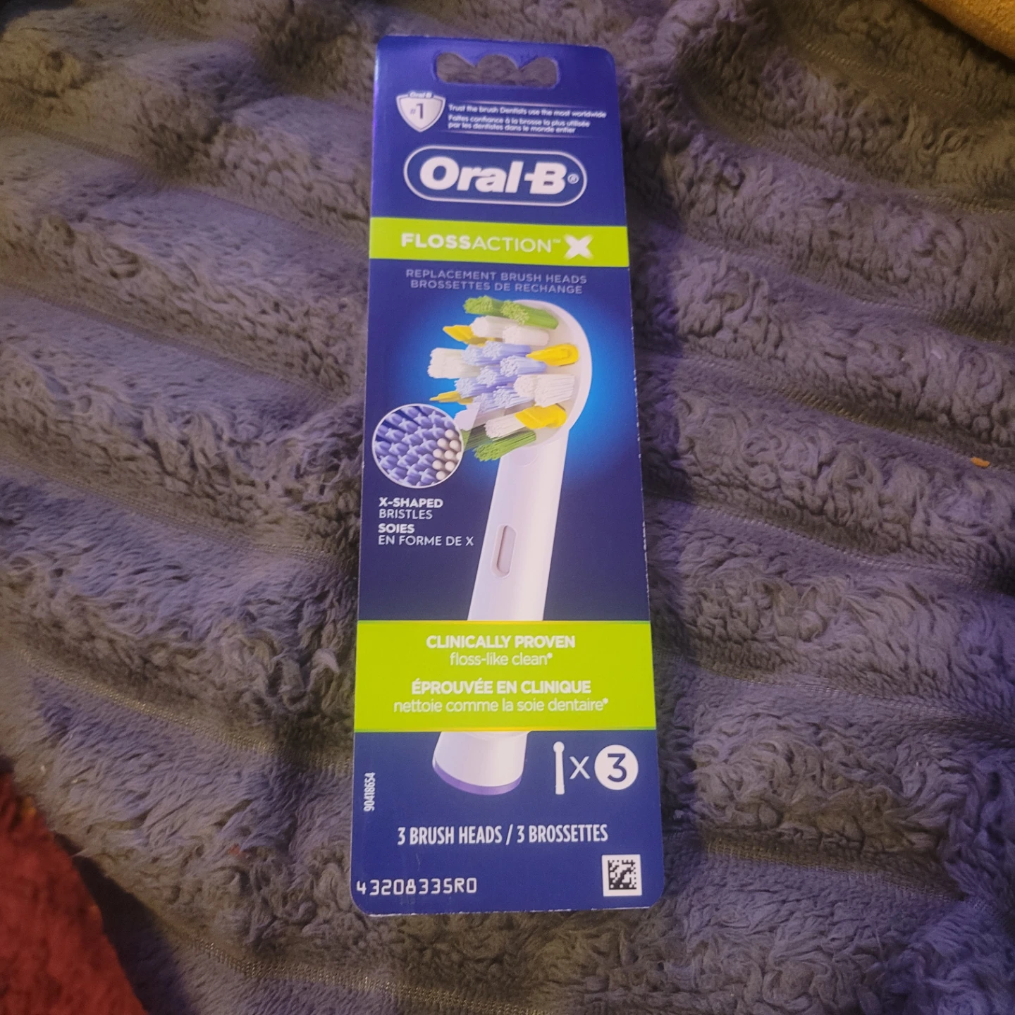 Oral-B FlossAction X Replacement Toothbrush Heads - 3 Pack - photo 2