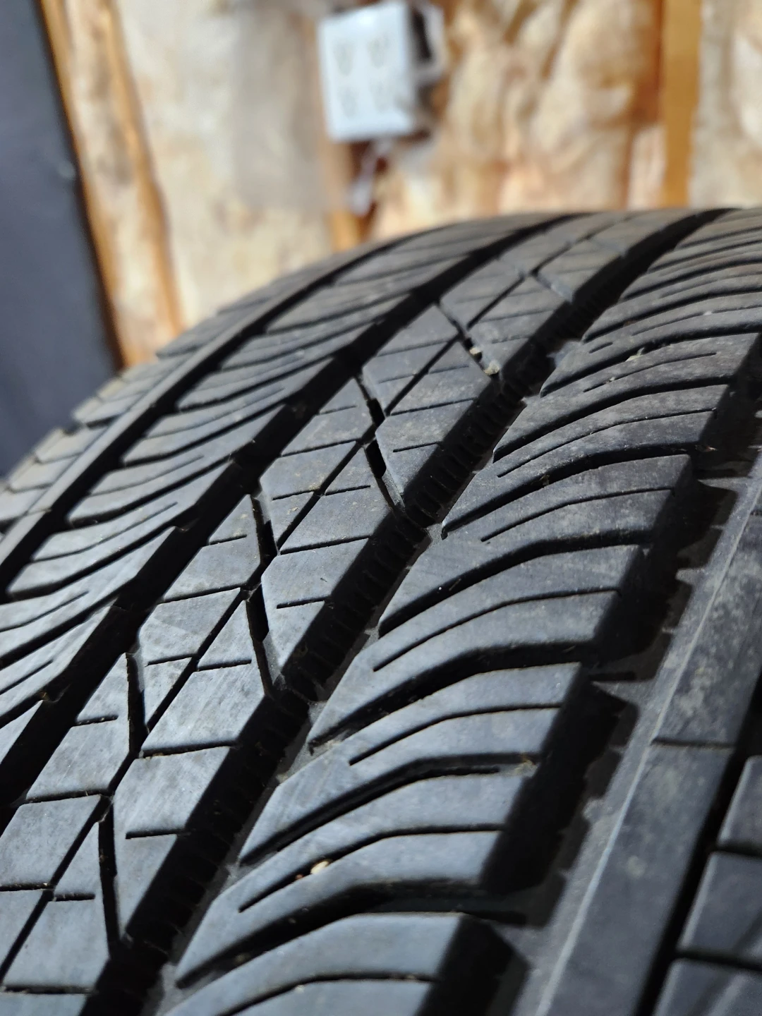 (2)-245/40R19 Continental ProContact TX All Season Tires - photo 3
