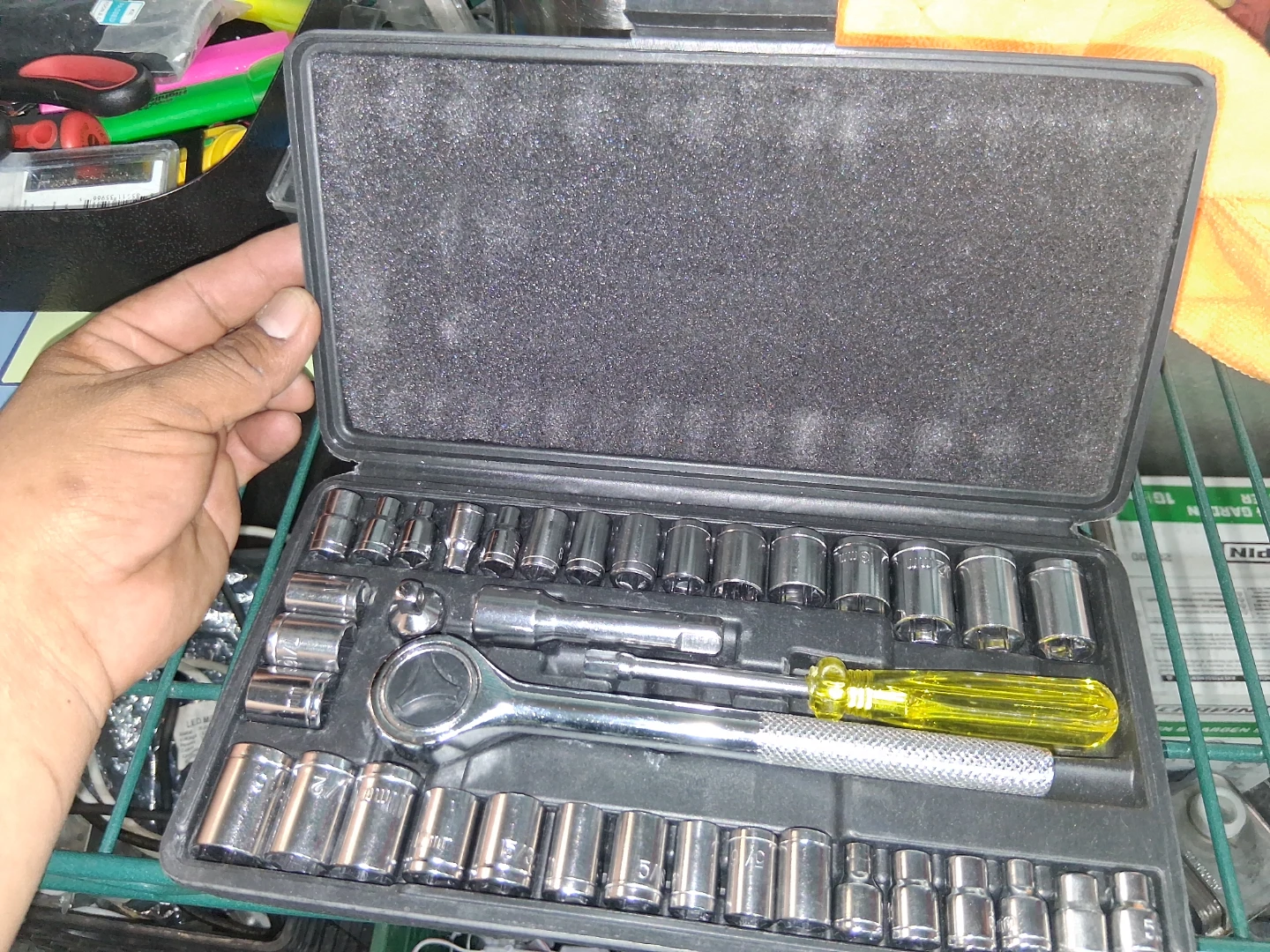 Tuff Stuff 40 Piece Ratchet & Socket Set - photo 2