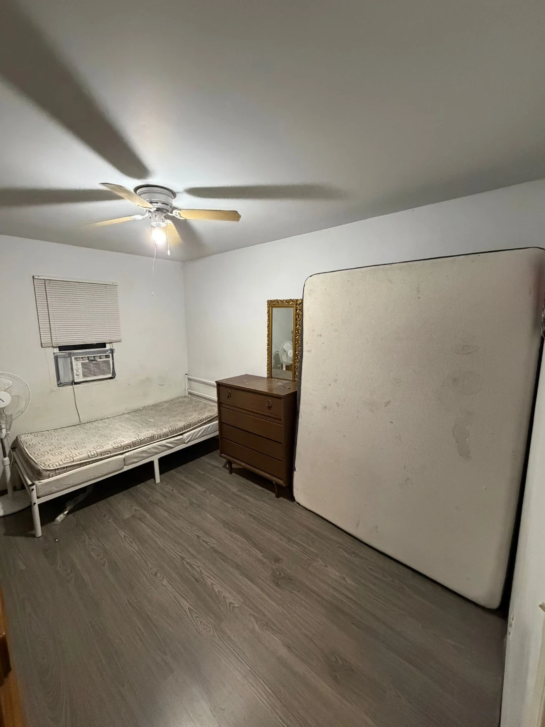 ROOM RENTAL IN WINDSOR - photo 2