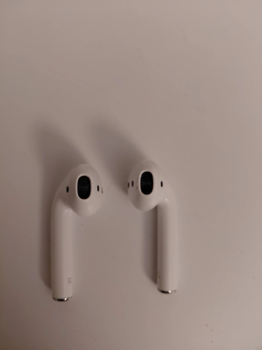 Apple AirPods Wireless Earbuds Charging Case with AirPods - photo 4