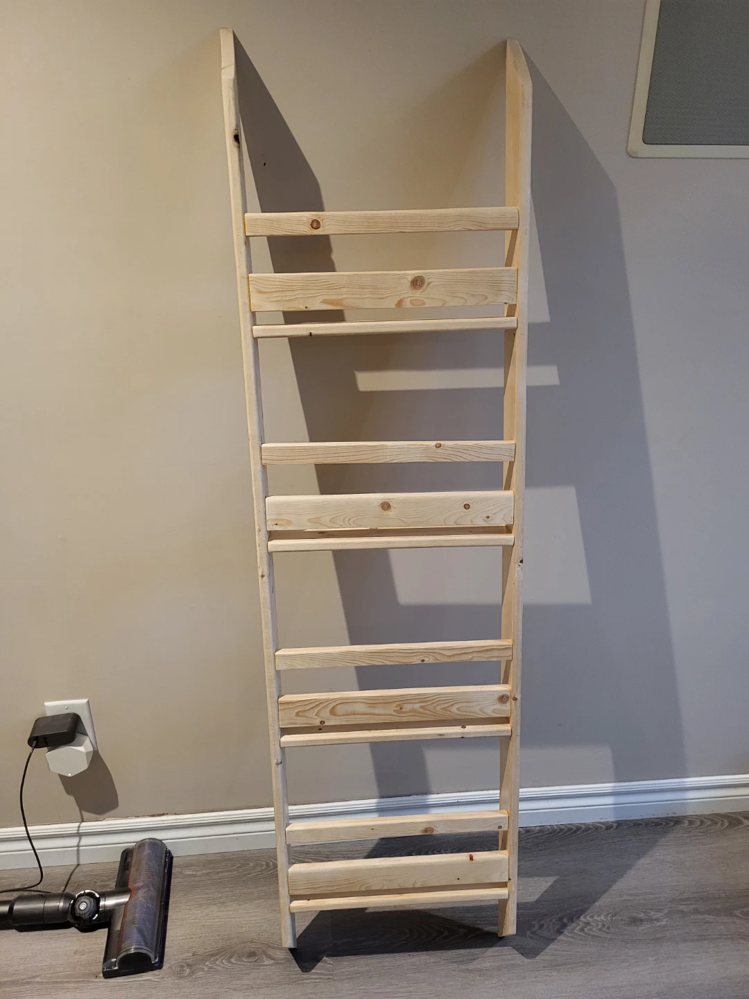 Wooden Ladder Montessori Bookhelf